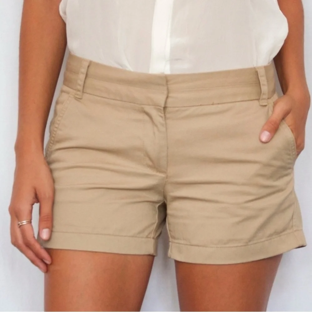 J. Crew Khaki chino shorts size 6